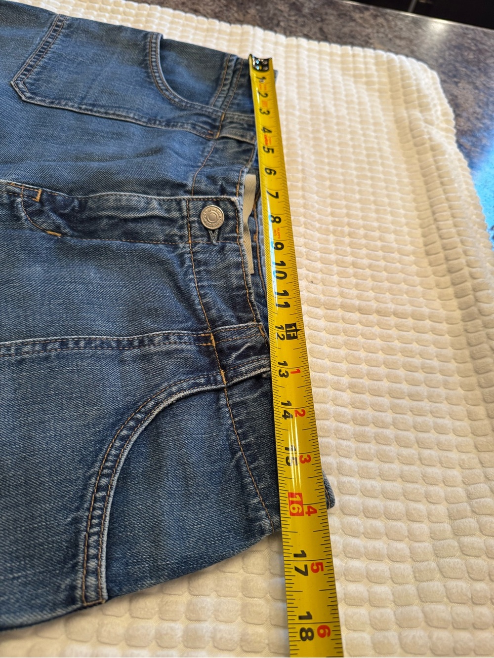 GAP Women's Denim Short - Medium Blue - Picture 9 of 12